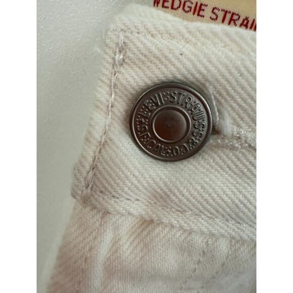 Levi's Premium Women Wedgie Straight Fit High Rise Jeans 30x26 White NWT - Picture 3 of 13